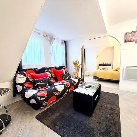 Apartment Aux Trois Ferries - Vue Port