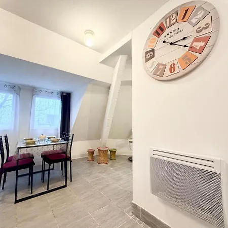 Aux Trois Ferries - Vue Port Apartment Calais