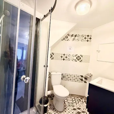 Aux Trois Ferries - Vue Port Apartment *