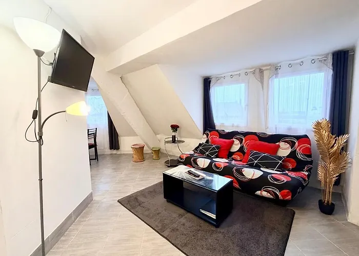 Aux Trois Ferries - Vue Port Apartment *