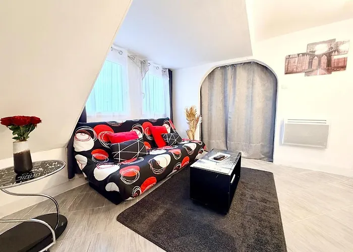 Apartment Aux Trois Ferries - Vue Port Calais